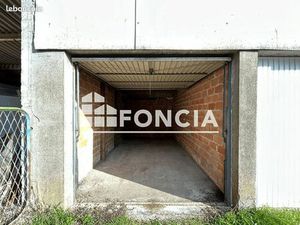 Parking 15 m² Villeneuve Sur Lot