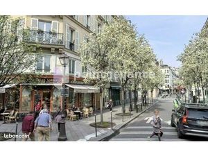Commerce habillement/textile 24 m²