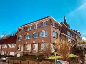 IMMEUBLE A VENDRE - 3 APPARTEMENTS 1 CH + BUREAU