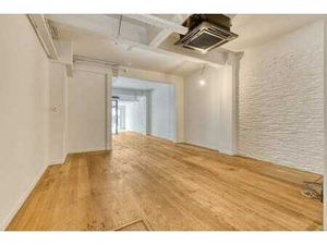 Propriété commerciale (125 m²) bénéficiant d'un emplacement