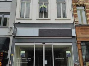 Bien commercial à louer au cœur du centre commercial de Sain