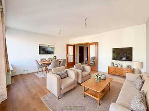 Te koop  lichtrijk 2-slaapkamerappartement met terras aan...