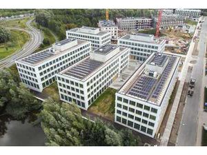 Immeuble de bureaux unique à vendre sur The Loop