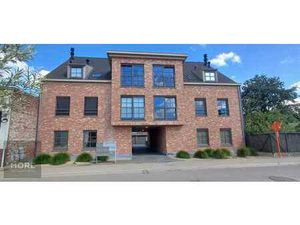 Stijlvol appartement met garage