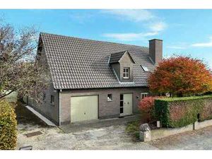 Vrijstaande woning in rustige  groene omgeving!