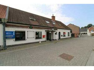 COMMERCE + PARTIE HABITATION