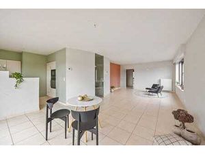 Zeer ruim appartement met 3 slaapkamers en zonnig terras