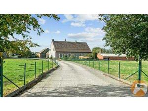 AALTER - Landbouwbedrijf op +/- 1 8HA