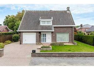 Op te frissen gezinswoning met 3 slaapkamers en tuin te Gave