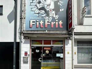 Immeuble mixte avec espace commercial