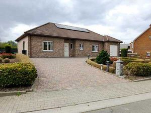 Instapklare woning met 4 slaapkamers op rustige locatie t...