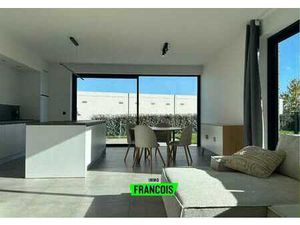 Appartement de plain-pied avec jardin  place de parking et …
