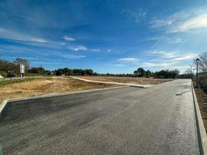 Terrain constructible viabilisé à vendre