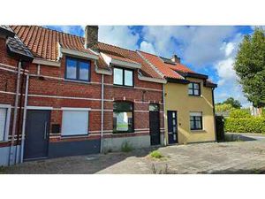 Gezellige stadswoning te huur met ruime garage en parking!