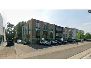 Bureau ou plusieurs espaces de bureau