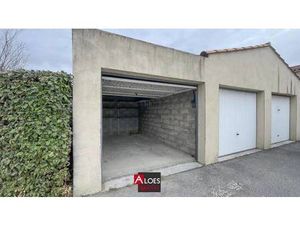 Garage/Stationnement à louer