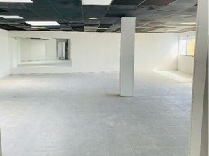 Local professionnel dans la zone des Tourrades