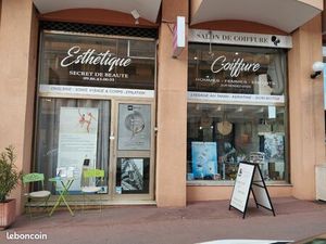 Vend commerce esthétique et coiffure