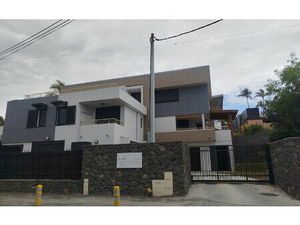 Location appartement  m² T-4 à Saint-Paul  2 400 €