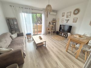 LE PRADET Centre ville - T3 rénové 60 60m2 habitable - 2ch d