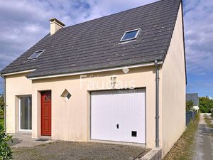 Maison familiale récente avec garage et vie de plain-pied à