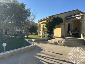 Paluds de Noves Maison 3 chambres dont Dépendance - Garage