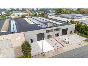 Instapklaar magazijn met kantoor en/of showroom op toploc...