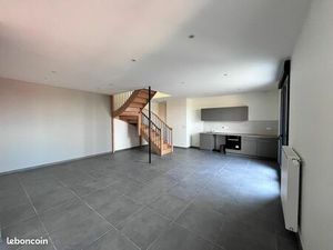 Centre St Maurice - T3 neuf en duplex avec Terrasse tropézienne et place de stationnement 