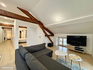 3 pièces 69.62 m² ARES - CHARMANT APPARTEMENT T3 HYPER CENTRE