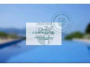 SAINT JULIEN 12ÉME - Maison ancienne T6 avec grande cour