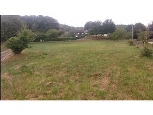 Vente terrain 1700 m² à Lanzac (46200)  34 000 €