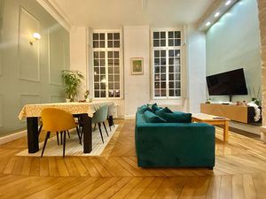 Duplex de 88m2 au coeur d'un parc de 10 hectares.