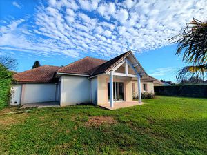 Vente maison 5 pièces  109.00m²  Lescar