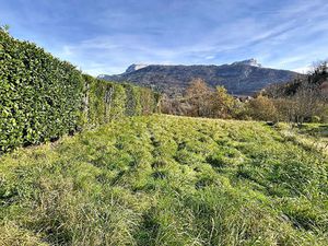Annecy-Le-Vieux _ Terrain constructible à vendre  d'environ 1200 m²