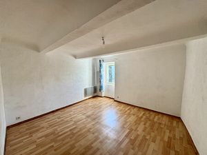 PELISSANNE - APPARTEMENT T3 - 66.90 m2