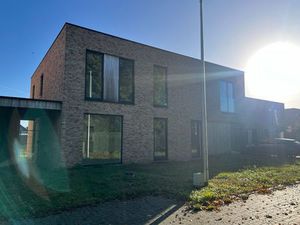 Maison à louer à Overpelt € 1.375 (LHKX1) | Zimmo