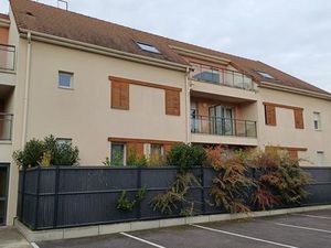 Loue T2 LINAS + 2 parkings