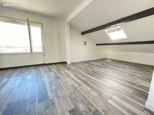 Grand appartement refait a neuf