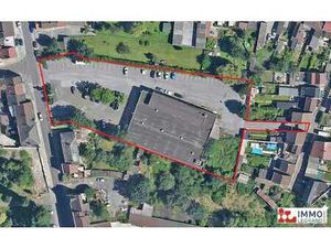 BELLE SURFACE COMMERCIALE