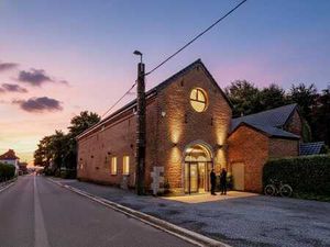 Superbe Immeuble de bureau ou de rapport !