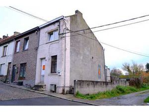 Petite maison 1 ch avec jardin