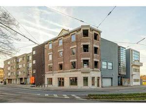 Den Brandt | Rez-de-chaussée commercial rénové