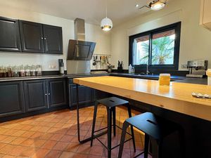 Vente locaux professionnels à Montaigu-Vendée (85600)  1 056 954 €