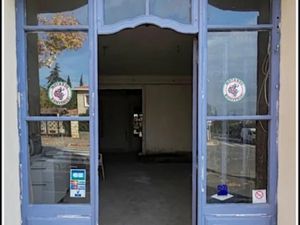 Vente locaux professionnels 74 m² à Volonne (04290)  75 000 €