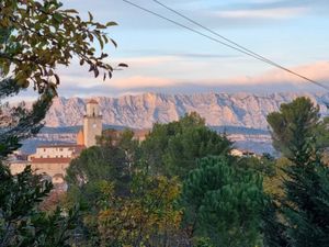 Vente terrain 567 m² à Fuveau (13710)  285 000 €