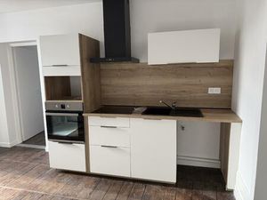 Location appartement 2 pièces 29 m² à Saint-Léonard-de-Noblat (87400)