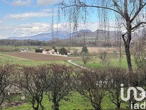 Vente immeuble 194 m² à Saint-Genix-les-Villages (73240)  258 000 €