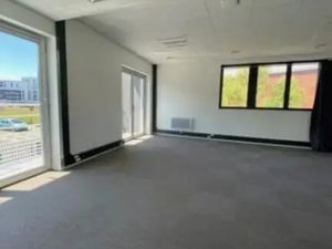 À louer – Bureaux de 394 m² divisibles dans le Quartier des Docks du Havre – Seine-Maritim