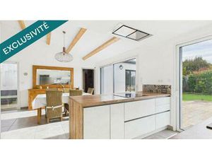 Maison plain pied 108M2  3 chambres  garage 38M2  jardin