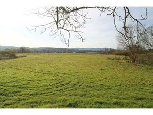 Terrain à bâtir de 3 171 m² à vendre